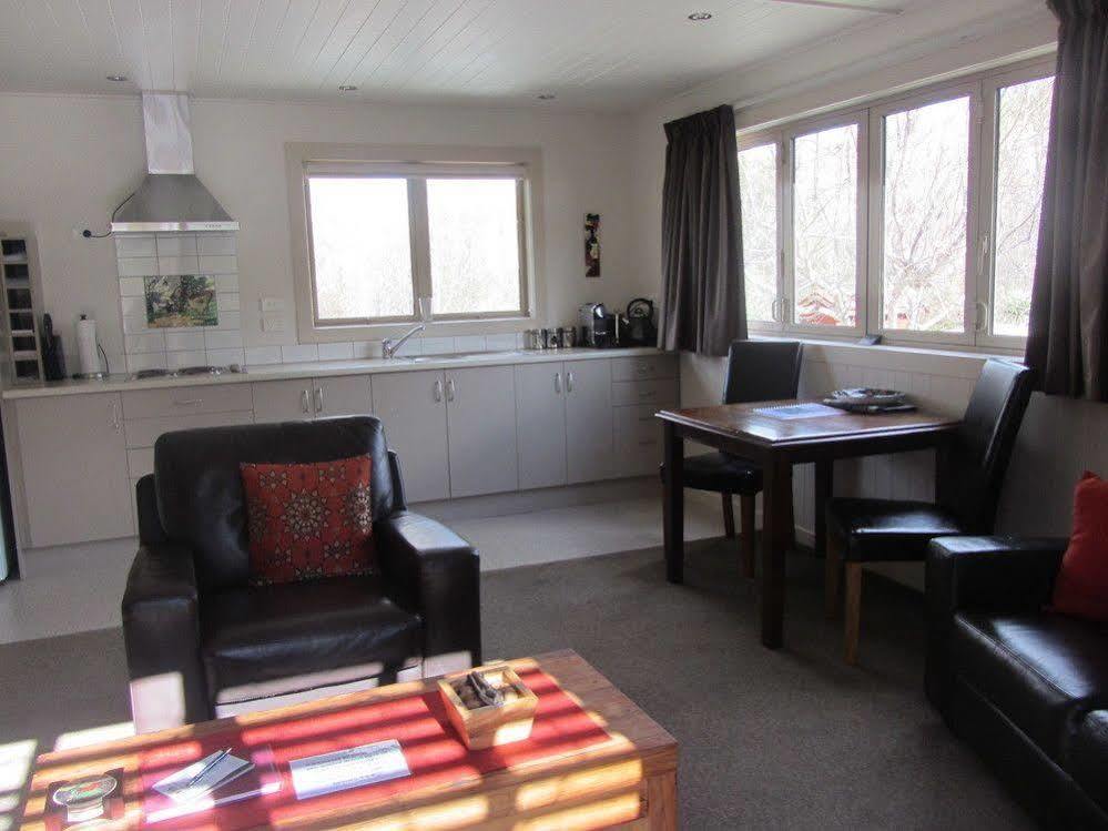 Burn Cottage Retreat Cromwell Dış mekan fotoğraf