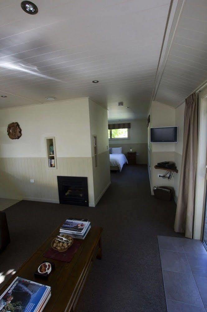Burn Cottage Retreat Cromwell Dış mekan fotoğraf